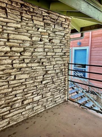 2800 Cole ST C204, Austin, TX 78705