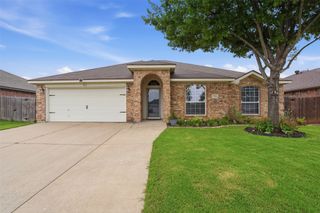 924 Crowder Drive, Crowley, TX 76036