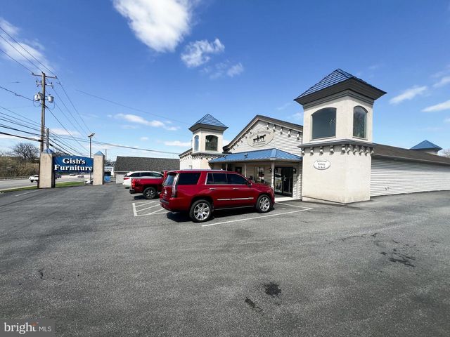 2191-93 LINCOLN HWY E, Lancaster, PA 17602