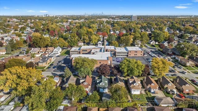 1430 S 10th Avenue, Maywood, IL 60153