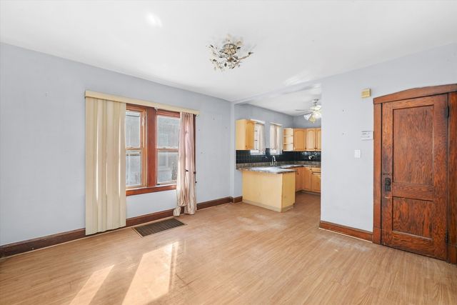 1430 S 10th Avenue, Maywood, IL 60153