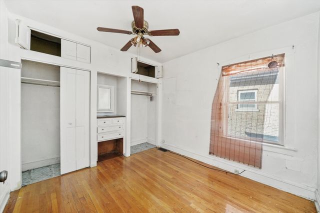 1430 S 10th Avenue, Maywood, IL 60153