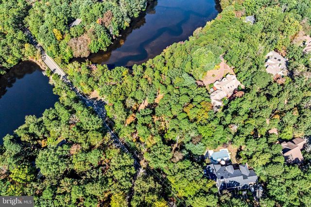 100 HINCHMAN ROAD, Medford, NJ 08055