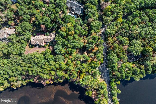 100 HINCHMAN ROAD, Medford, NJ 08055