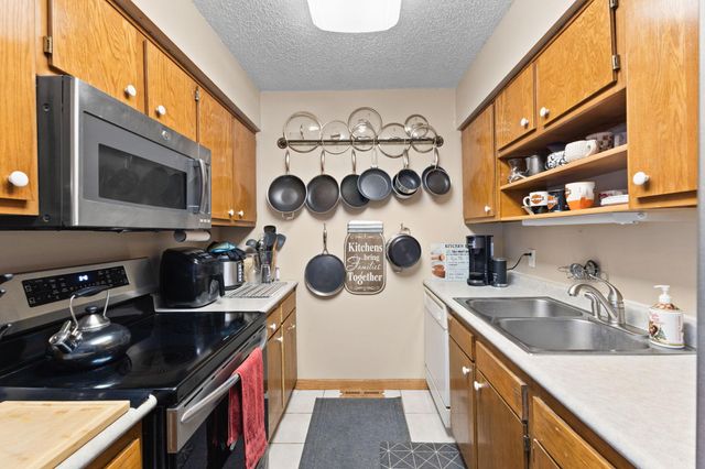 5408 Egan Drive, Savage, MN 55378
