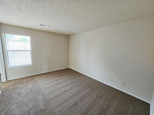 1905 ROANOKE Drive NE, Rio Rancho, NM 87144