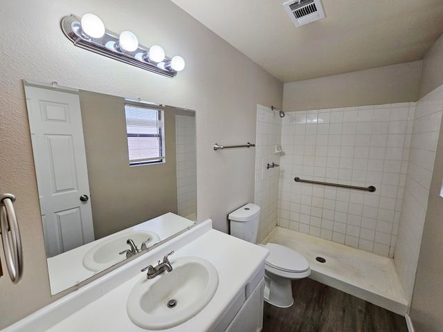 1905 ROANOKE Drive NE, Rio Rancho, NM 87144