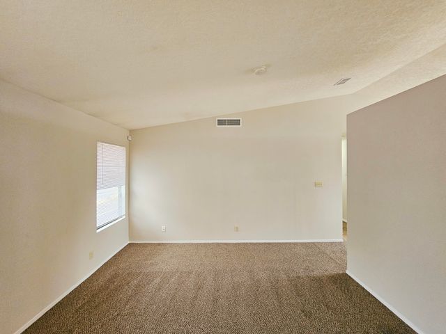 1905 ROANOKE Drive NE, Rio Rancho, NM 87144