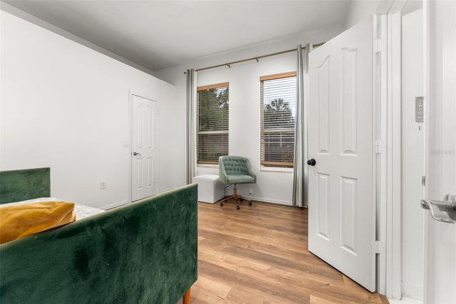 11520 NW 8TH LANE, Gainesville, FL 32606