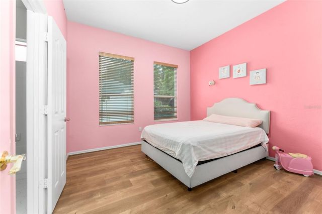 11520 NW 8TH LANE, Gainesville, FL 32606