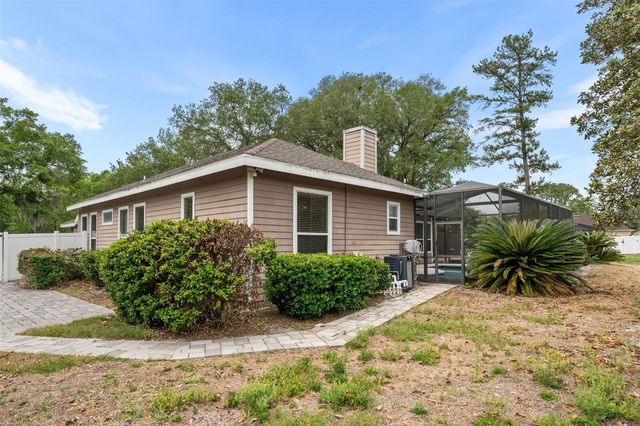11520 NW 8TH LANE, Gainesville, FL 32606