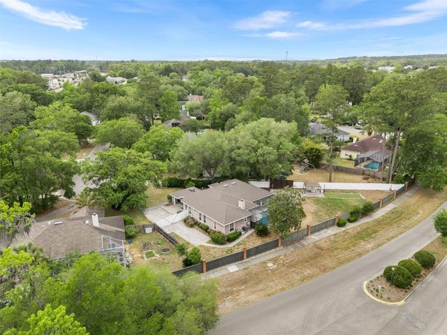 11520 NW 8TH LANE, Gainesville, FL 32606