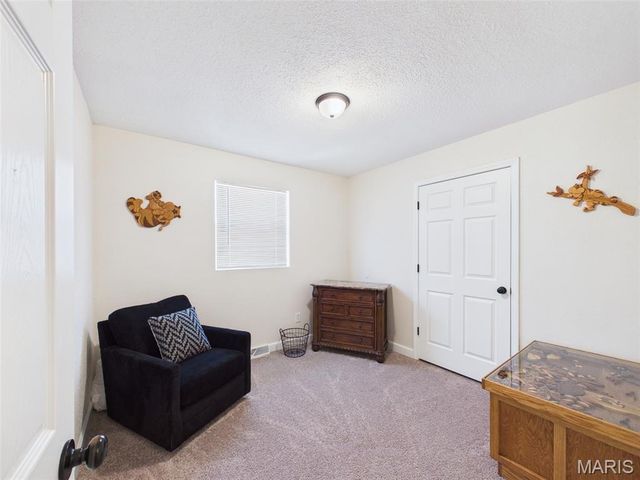 21624 Highway Y, St Robert, MO 65584