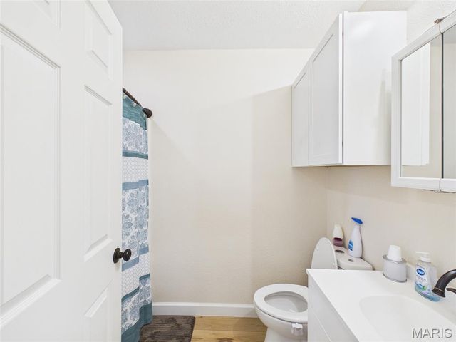 21624 Highway Y, St Robert, MO 65584