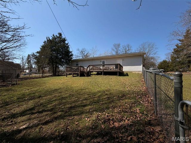 21624 Highway Y, St Robert, MO 65584