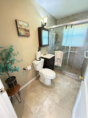 3831 Alberta Street, Houston, TX 77021