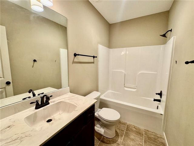1117 Tamarisk Drive, Leavenworth, KS 66048