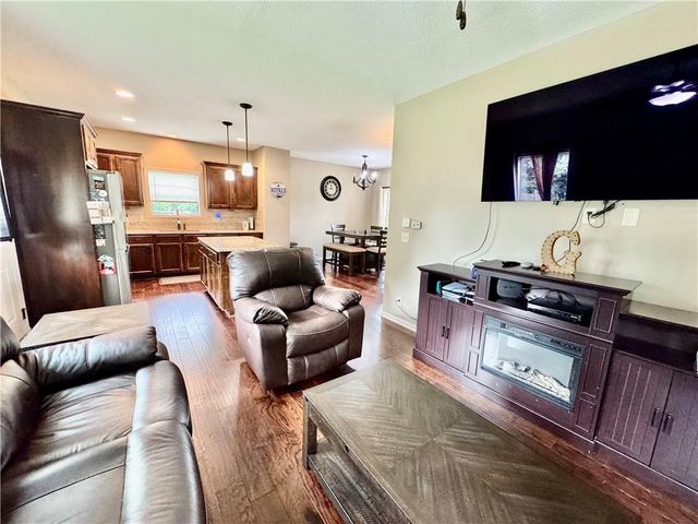 1117 Tamarisk Drive, Leavenworth, KS 66048