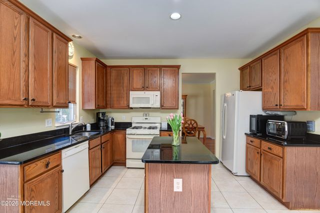 25 Monticello Way, South River, NJ 08882