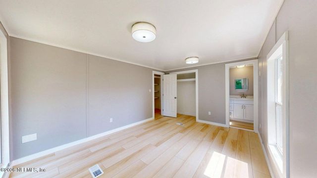 5926 LONGCHAMP Drive, Jacksonville, FL 32244