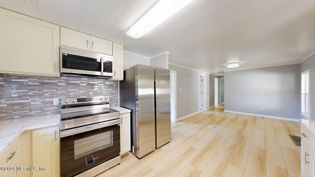 5926 LONGCHAMP Drive, Jacksonville, FL 32244