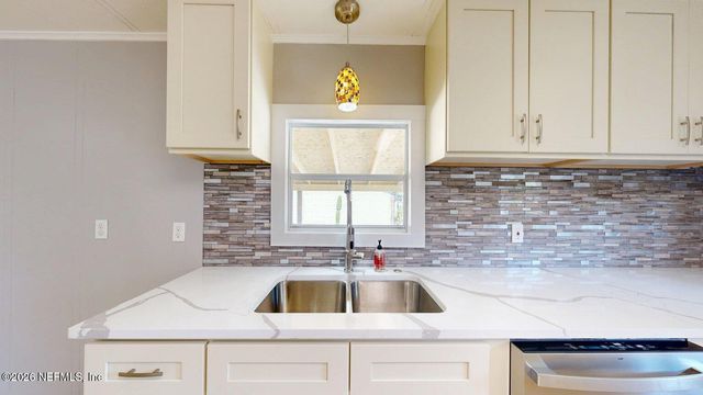 5926 LONGCHAMP Drive, Jacksonville, FL 32244