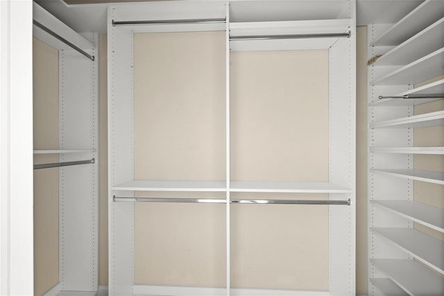 140 BRIGHTWATER DRIVE 2, Clearwater Beach, FL 33767