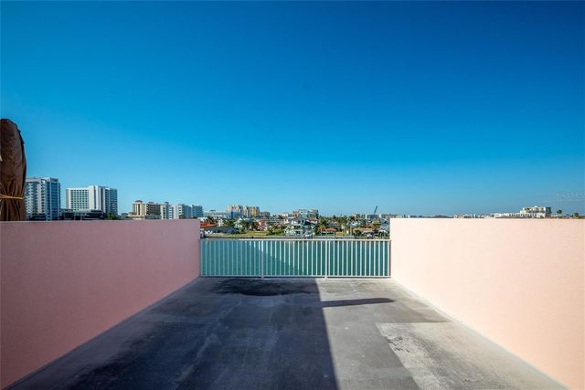 140 BRIGHTWATER DRIVE 2, Clearwater Beach, FL 33767