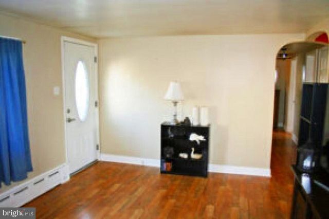 828 WEAVERTOWN RD, Lebanon, PA 17046