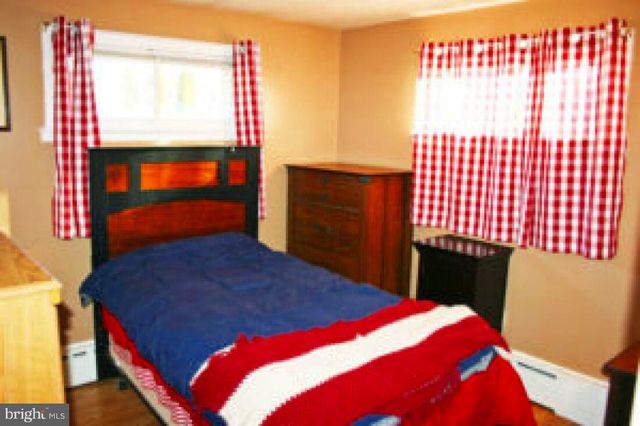 828 WEAVERTOWN RD, Lebanon, PA 17046