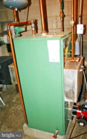 828 WEAVERTOWN RD, Lebanon, PA 17046