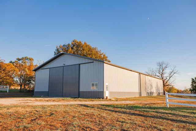 14500 E 1450 Road, Stockton, MO 65785