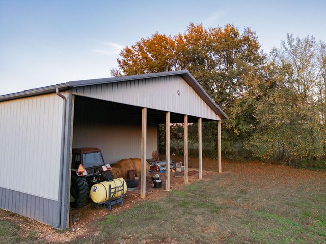 14500 E 1450 Road, Stockton, MO 65785