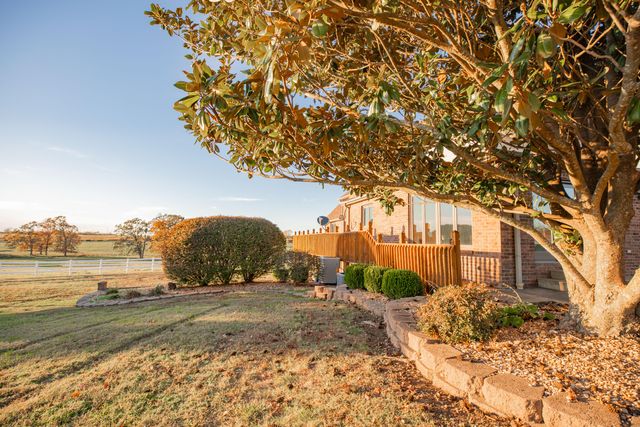 14500 E 1450 Road, Stockton, MO 65785