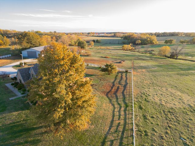 14500 E 1450 Road, Stockton, MO 65785