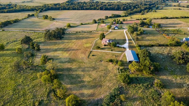 14500 E 1450 Road, Stockton, MO 65785