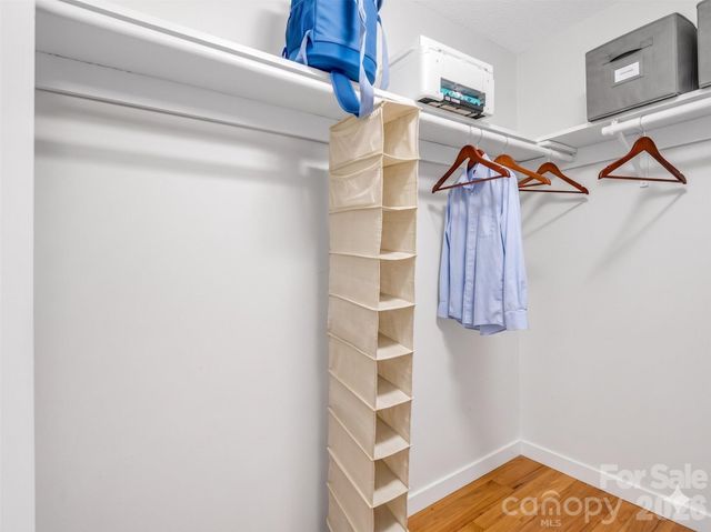 23 Peace Street, Asheville, NC 28806