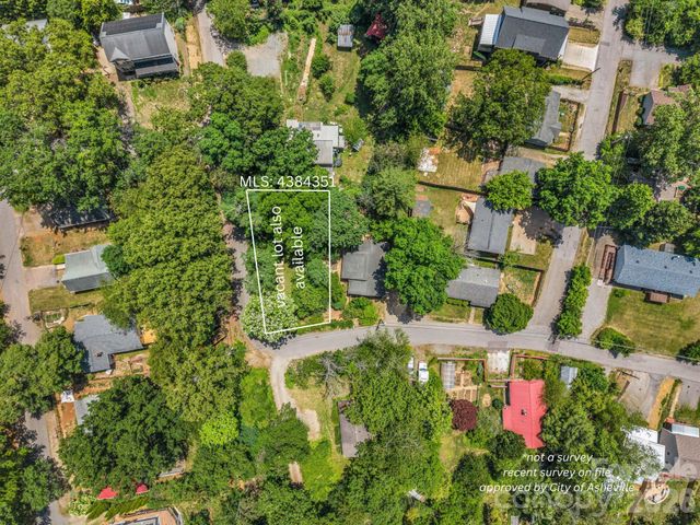 23 Peace Street, Asheville, NC 28806
