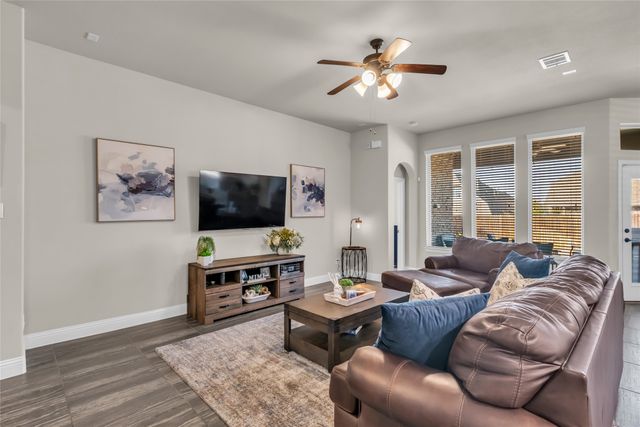 1101 Hodge Street, Mckinney, TX 75071