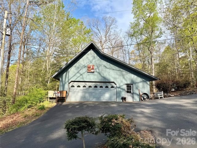 340 Crappie Hollow Lane, Taylorsville, NC 28681