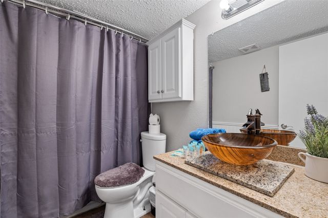 2104 Via Balboa, Carrollton, TX 75006