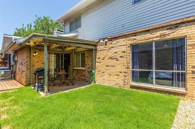 2104 Via Balboa, Carrollton, TX 75006