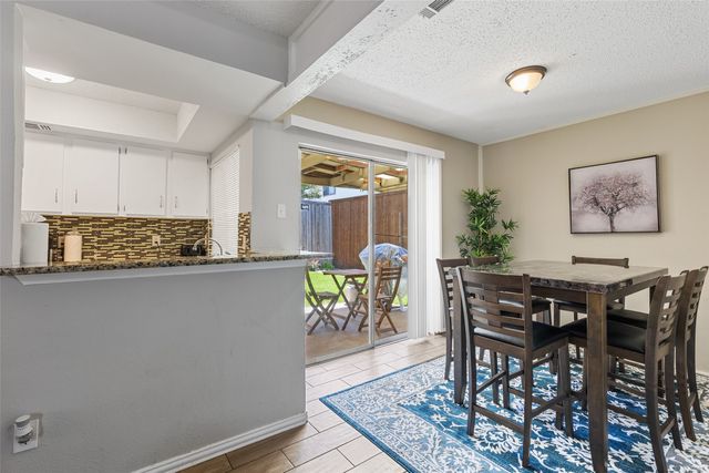 2104 Via Balboa, Carrollton, TX 75006
