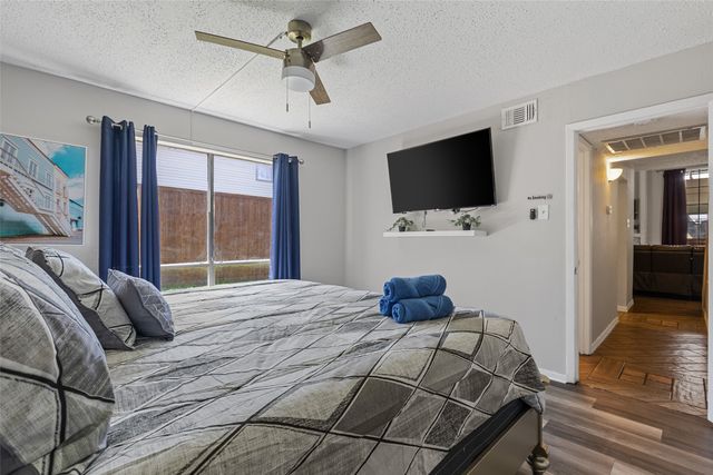 2104 Via Balboa, Carrollton, TX 75006