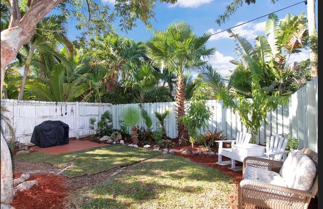 251 2nd St, Key Colony, FL 33051