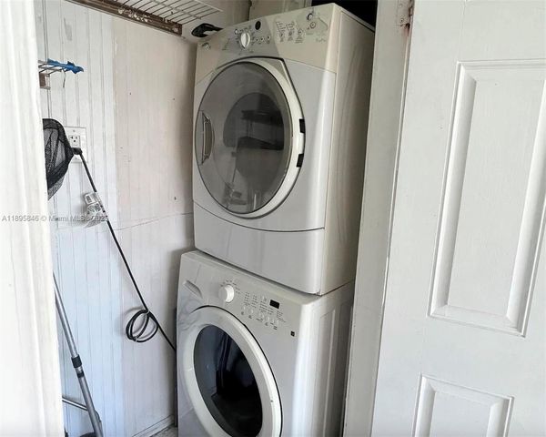 251 2nd St, Key Colony, FL 33051