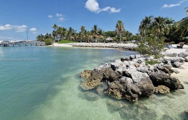 251 2nd St, Key Colony, FL 33051