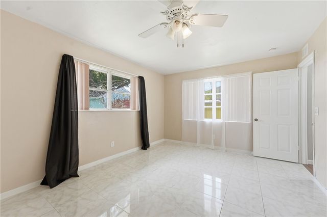 2115 15th Place, Vero Beach, FL 32960