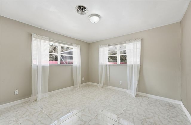 2115 15th Place, Vero Beach, FL 32960