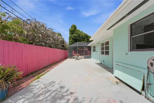 2115 15th Place, Vero Beach, FL 32960